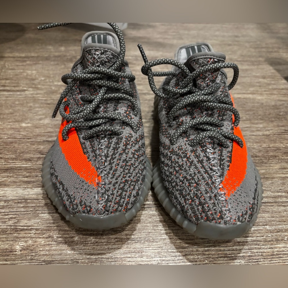 Yeezy, Mint condition